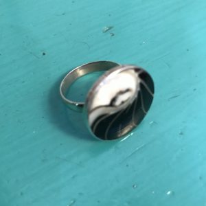 Round Black Nautilus Ring Small