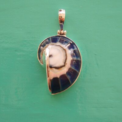 Nautilus Pendant small Blue