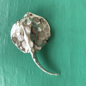 Mother of Pearl Large Stingray Pendant