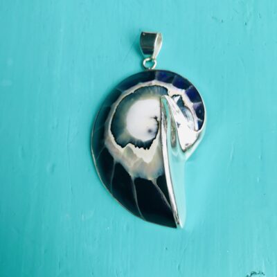 Nauitlus Pendant Large Purple