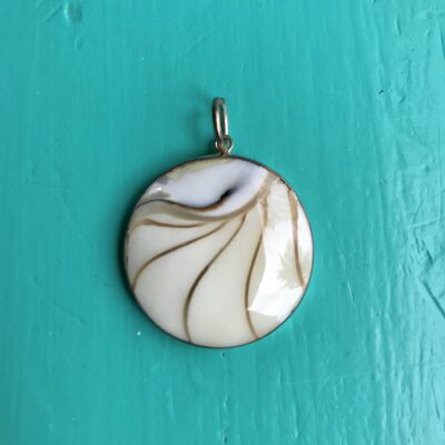 Nautilus Small Round Two Sided White Pendant